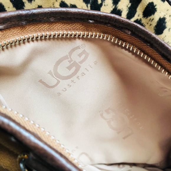 UGG Mini Purse. - Picture 8 of 12